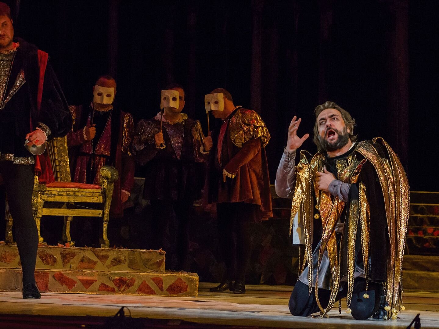 Bulgarin - shutterstock-  Rigoletto - Dnipro Oper und Ballet Theatre